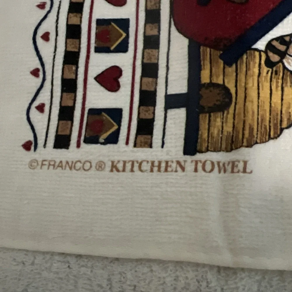 2/ Welcome Home Kitchen Dish Towels /‎ Bee Beehive  Ladybug Country Farmhouse